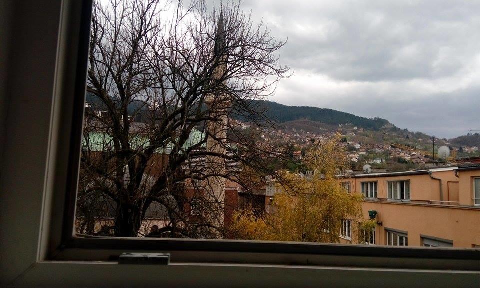Main Street Apartment Сараево Екстериор снимка